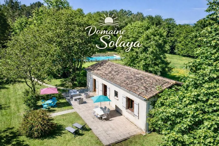 Chalet para 5 personas, con vistas además de piscina y jardín - 1