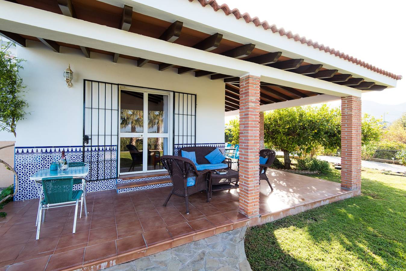 Holiday Home “Villa La Gallega” with Mountain View, Garden, Terrace & Pool in Alhaurín de la Torre, Málaga Province