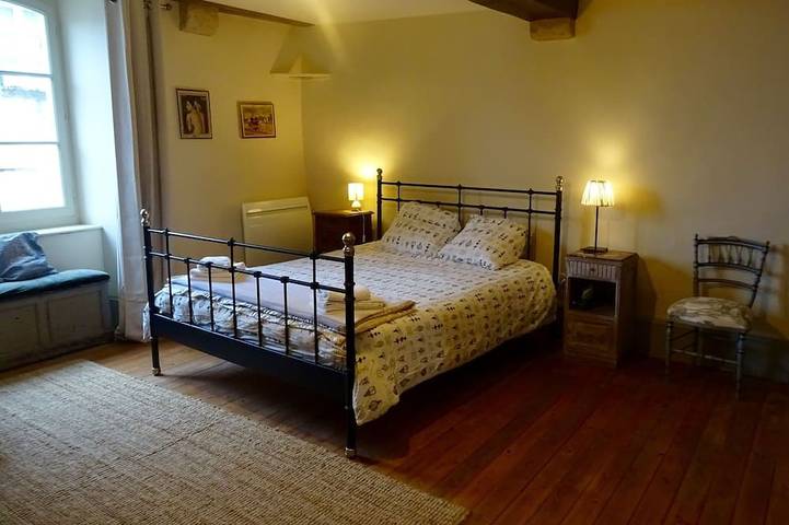 Location de vacances pour 8 personnes, avec jardin à Flavigny-sur-Ozerain - 2