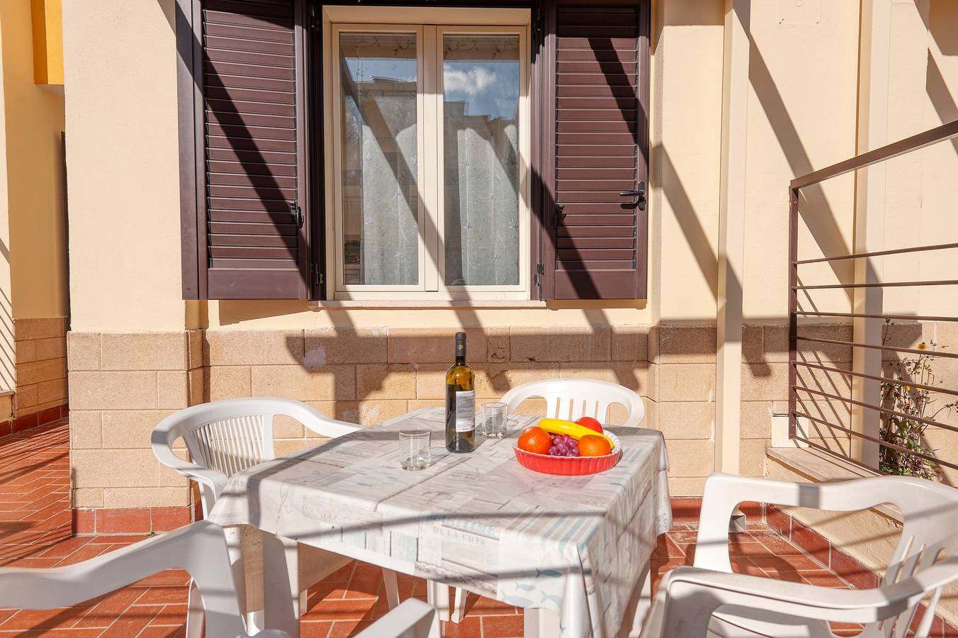 Appartamento intero, Appartamento 'Trilo Giotto By Salento Limits' con Terrazza, Giardino Privato e Aria Condizionata in Porto Cesareo, Golfo di Taranto