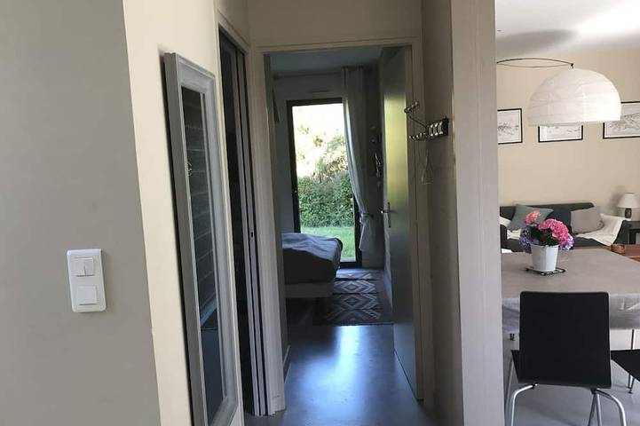 Location de vacances pour 6 personnes, avec terrasse ainsi que jardin et jacuzzi dans Plage du Roaliguen - 4