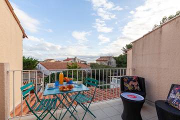 Appartement De Vacances pour 2 Personnes dans Martigues, Région d'Istres, Photo 1