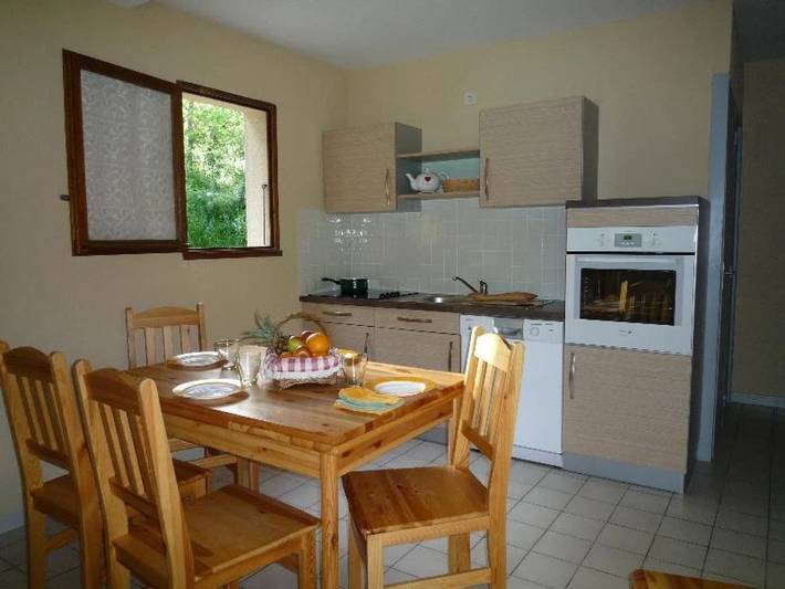 Location de vacances pour 6 personnes, avec bassin pour enfant et piscine ainsi que sauna et jacuzzi à Saint-Sozy - 3