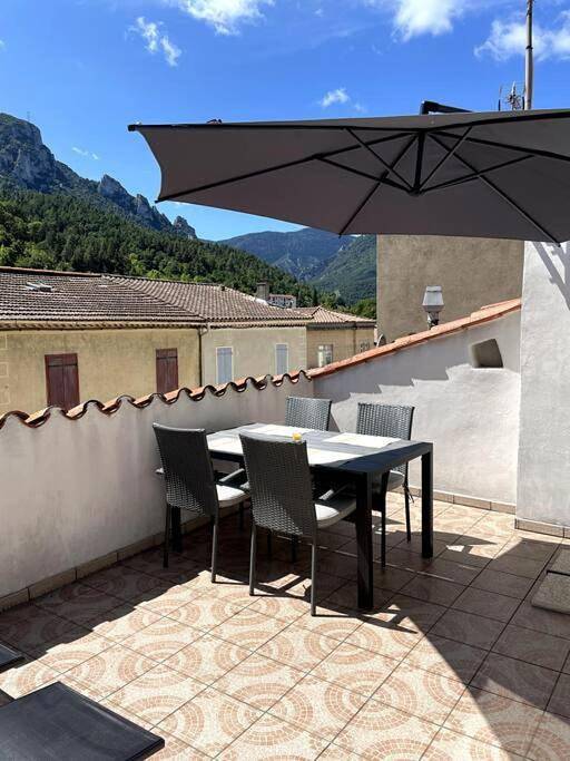 Location de vacances pour 6 personnes, avec vue et terrasse à Axat - 3
