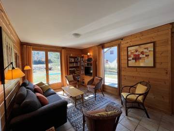 Gîte pour 10 personnes, avec terrasse à Corrençon-en-Vercors