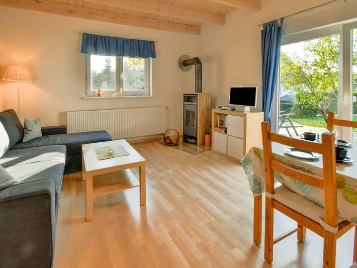 Ferienhaus für 4 Personen, mit Terrasse und Garten in Gustow - 3