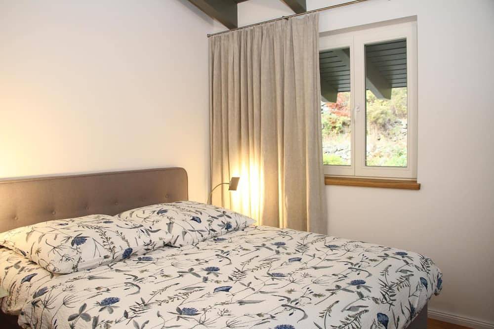 On the Elbe - House Minuet in Bad Schandau, Elbezandsteengebergte