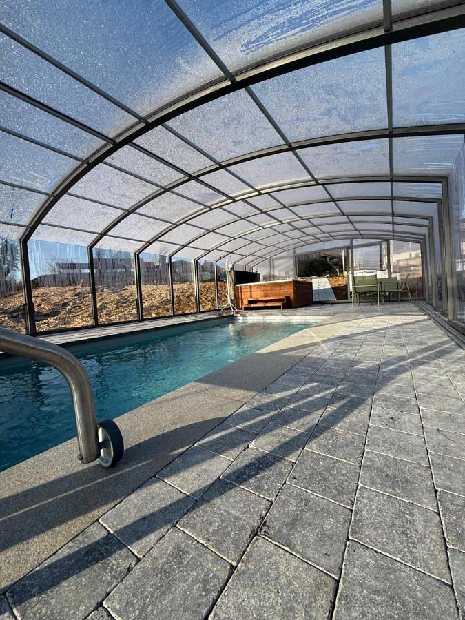 Location de vacances pour 2 personnes, avec jardin et vue ainsi que piscine et sauna à Philippeville - 4