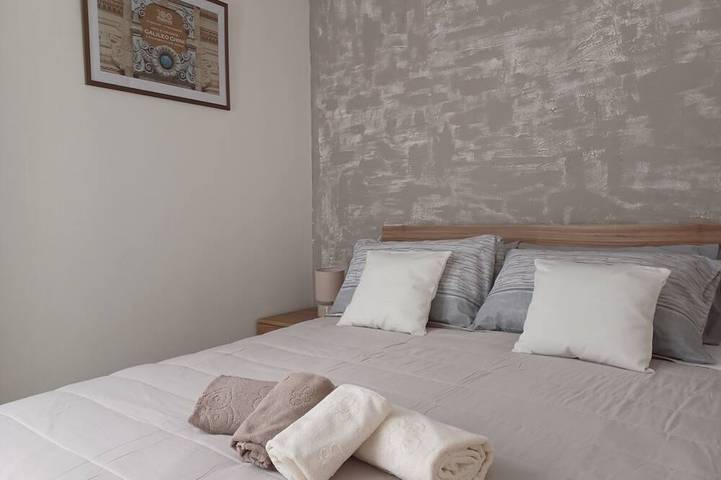 Appartamento intero, New! Cozy apartment in the center, near Qc Salsomaggiore, free parking and Wi-Fi in Salsomaggiore Terme, Provincia di Parma