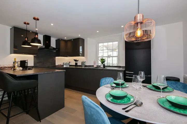 Entire apartment, Kingsbridge Penthouse is a beautifully town apartment. in Kingsbridge, South Devon