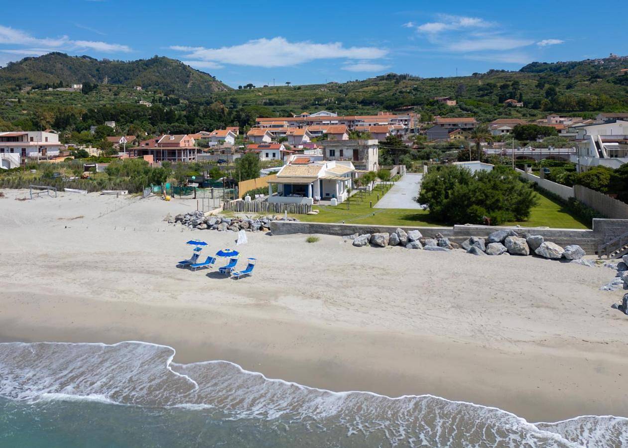 Entire apartment, Villa Eolia Sicily beachfront apartments in Messina, Messina Province