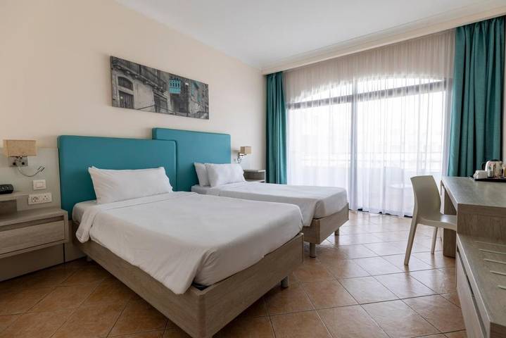 Bungalow für 3 Personen, mit Sauna und Ausblick sowie Balkon und Pool auf Malta - 4