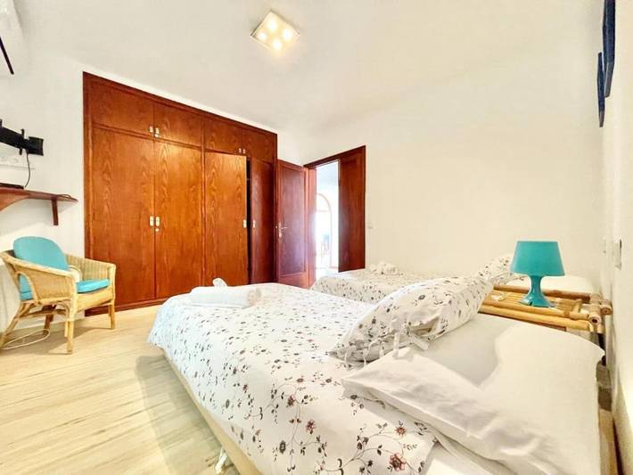 Villa pour 8 personnes, avec terrasse et jardin, animaux acceptés à Cala Pi - 4