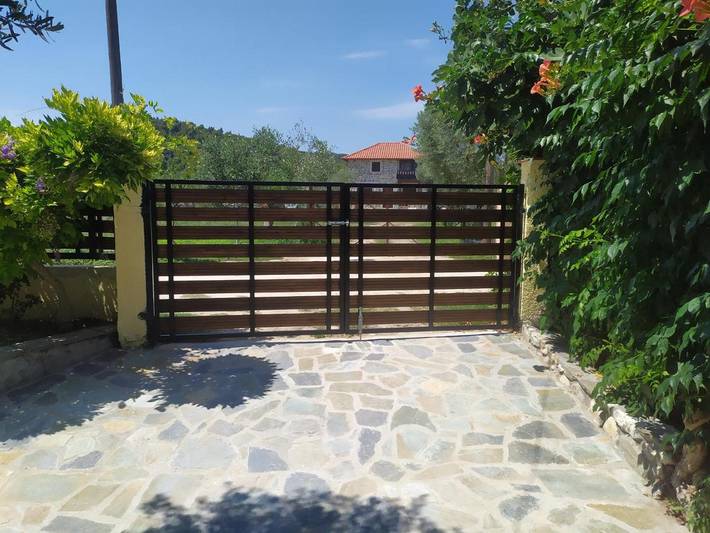 Location de vacances pour 6 personnes, avec jardin et vue dans Ormos Panagias - 4