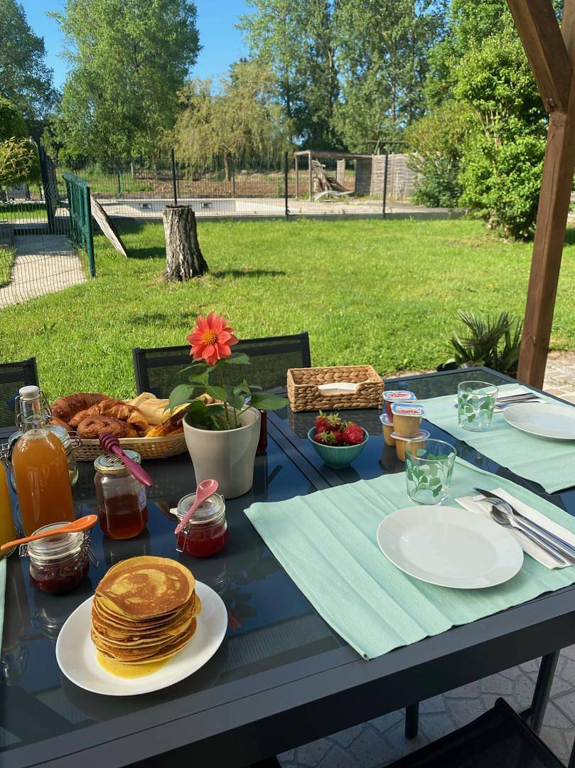 La chaiserie - Terrasse au rez-de-chaussée in Romeries, Norte (Francia)