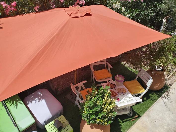 Location de vacances pour 2 personnes, avec jardin ainsi que terrasse et vue à Pélissanne - 3