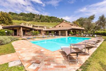 Villa für 14 Personen, mit Pool in Marche