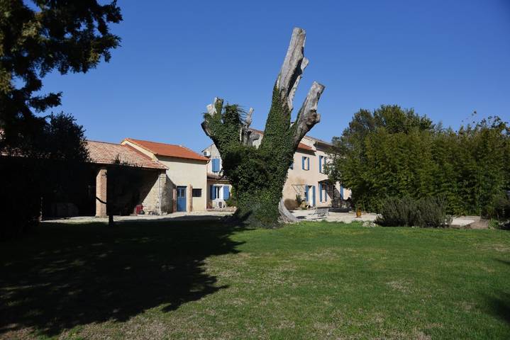 Location de vacances pour 2 personnes, avec piscine et jardin, animaux acceptés à Pernes-les-Fontaines - 3