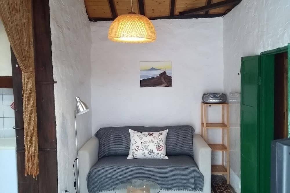 Ganze Wohnung, Pretty apartment with sun terrace in the subtropical garden with Wifi and pool in El Paso, La Palma Süd