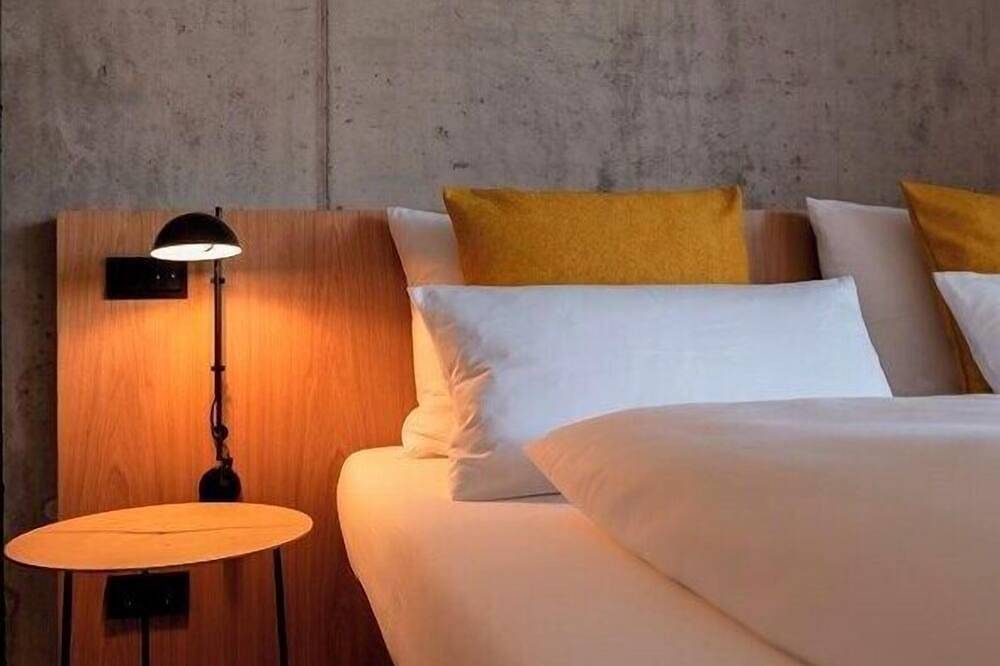 Ganze Wohnung, Apartment Zum Garten, 25 qm, 1 Wohn-/Schlafzimmer, Terrasse, max. 2 Personen in Singen, Hegau