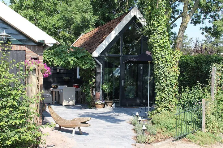 Brandneues Gästehaus im Landhausstil mit privater Terrasse in Woudrichem, Nordbrabant