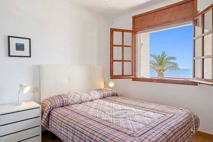 Casa con piscina y parking a 170m playa in Cala d'Arandes (l'Ametlla de Mar), La Ametlla de Mar