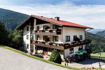 BnB für 3 Personen, mit Ausblick und Garten in Ramsau am Dachstein