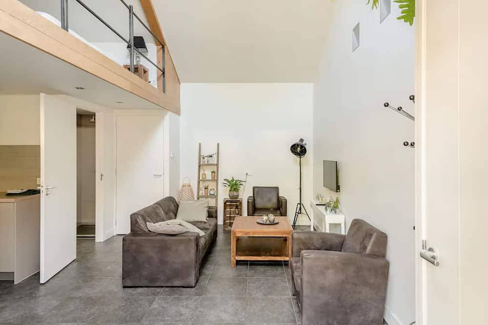 Luxuriöse Ferienwohnung (2p) mit Terrasse, Parkplatz. In der Nähe des Meeres. in Bergen aan Zee, Noord-Holland - Nordseeküste
