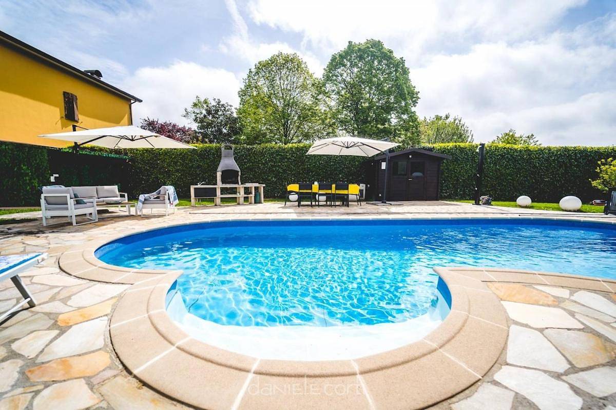 L'Oasi nei Pati - Piscina - Parcheggio Privato in Ozzano dell'Emilia, Province de Bologne