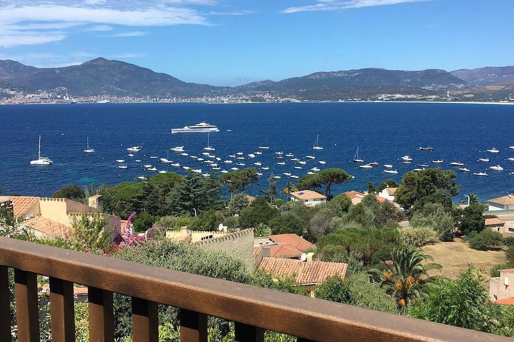 Villa à Porticcio avec piscine et vue exceptionnelle sur le golfe in Porticcio, Grosseto-Prugna