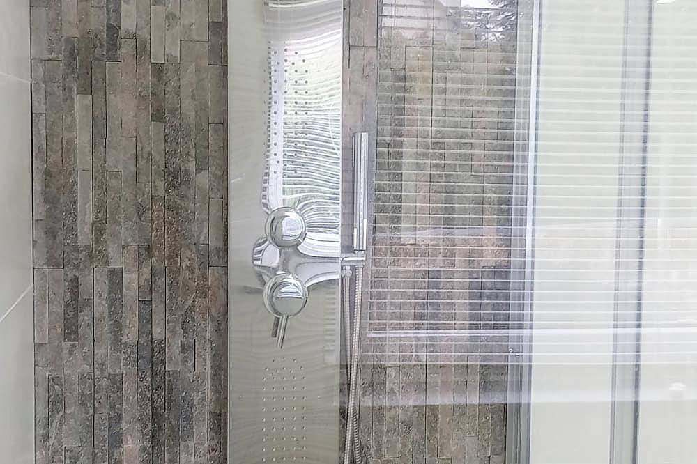 Linda Casa com Piscina, Hidromassagem e Minigolf Para Relaxar in Santar e Moreira, Viseu Distrikt
