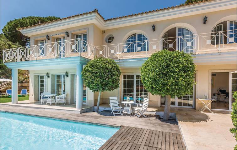 Ferienhaus für 10 Personen, mit Garten und Terrasse in Costa Barcelona - 3