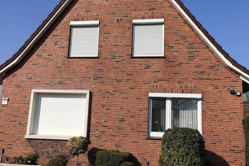 Ganze Wohnung, Schöne Obergeschoss-Ferienwohnung in Loppersum (Hinte), Hinte