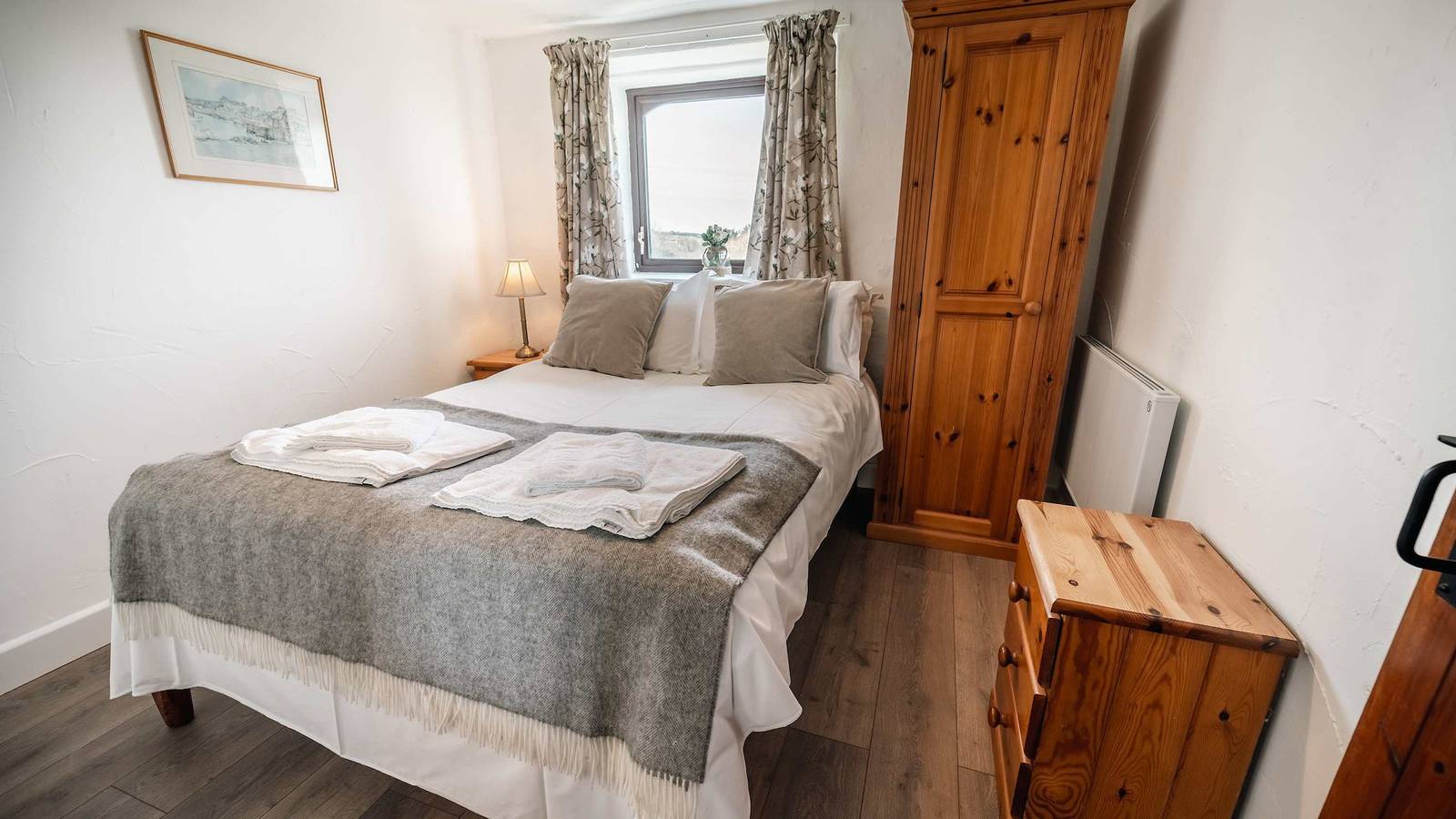 Spacious 2 Bedroom Country Cottage Near Bude in Pentire Point - Widemouth