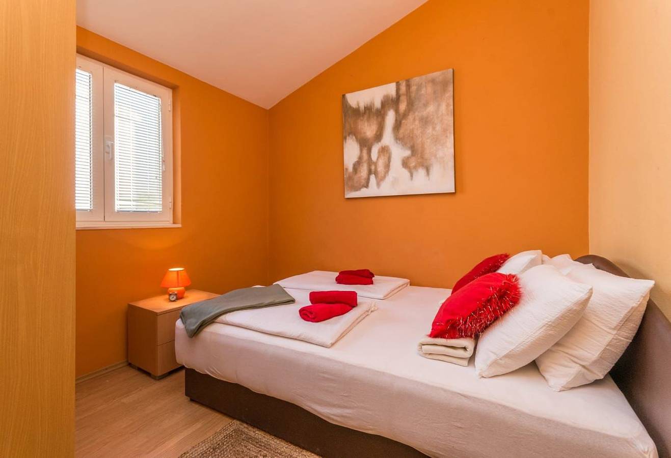 Apartamento entero, Komfortable 60 m²-Wohnung mit Balkon für bis zu 4 Personen in Biograd na Moru, Region de Zadar