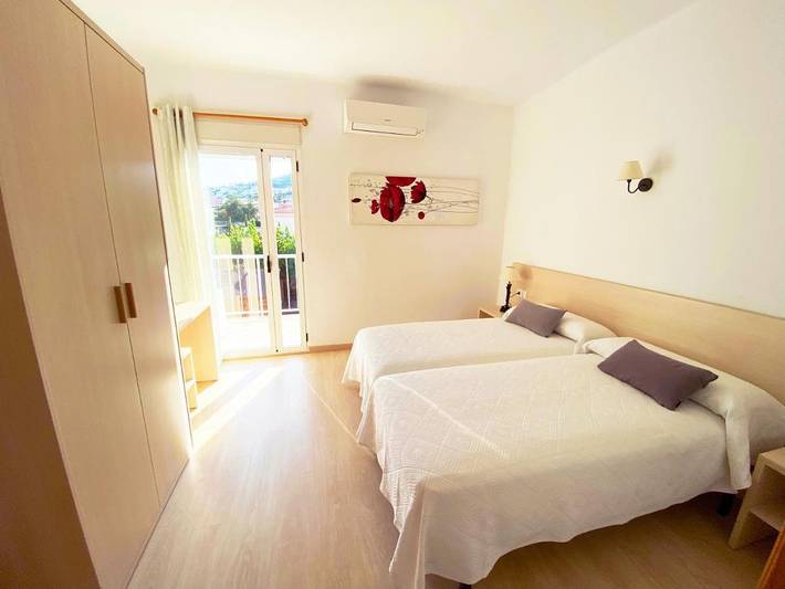 Maison d’hôte pour 3 personnes, avec Balcon et Terrasse ainsi que Jardin et Piscine à Peñíscola