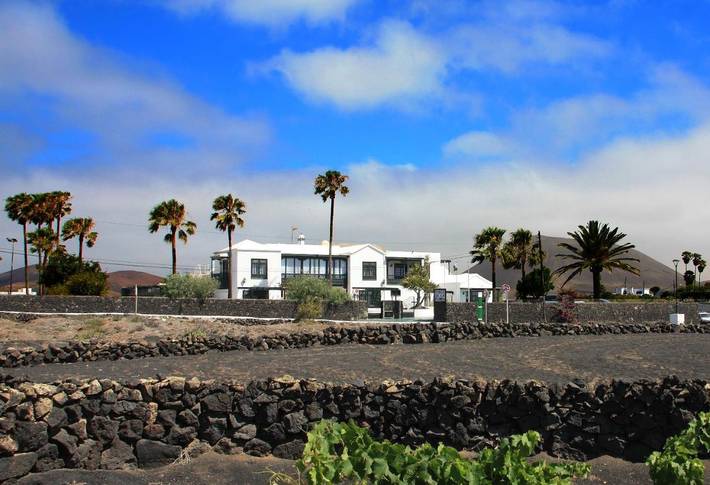 Casa rural para 2 personas, con sauna y piscina para niños además de piscina y jardín en San Bartolomé - 2