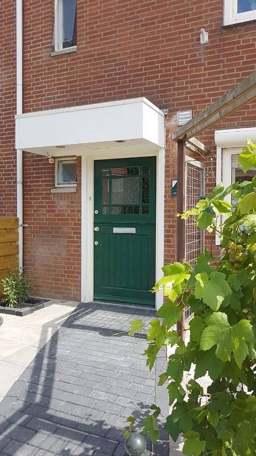 Ganze Wohnung, Four-Bedroom Apartment in Hellevoetsluis, Niederländische Nordsee