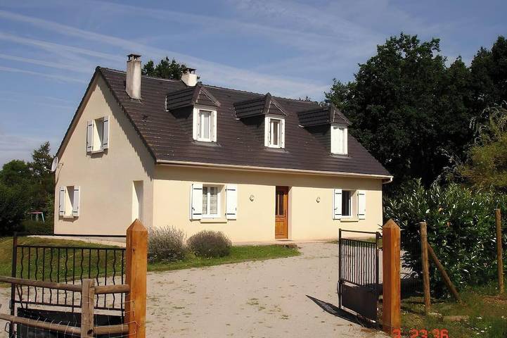 Location de vacances pour 4 personnes, avec terrasse et jardin à Jaleyrac