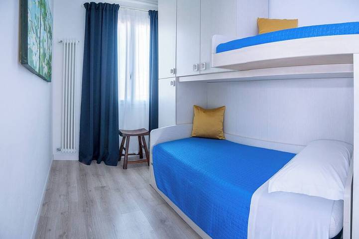 Ganze Wohnung, Venedig 30 Minuten App. in Landvilla mit Schwimmbad im Garten von 10.000 m in Casalserugo, Padua Provinz