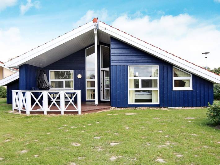 Ferienhaus für 12 Personen, mit Terrasse und Garten in Otterndorf