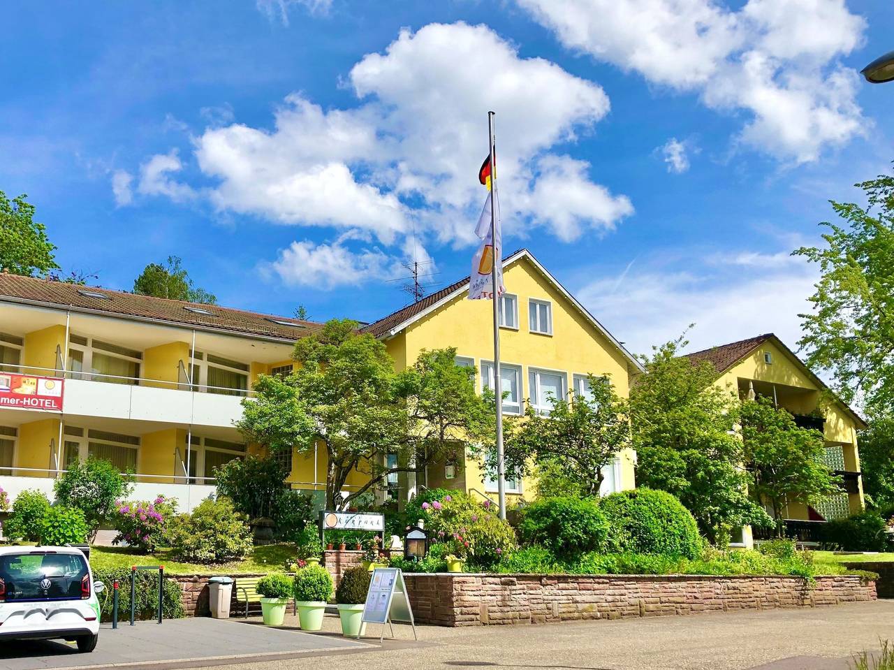 Landkomfort Hotel Garni - Haus am Kurpark - Doppelzimmer Basic, 20 qm mit Balkon in Schömberg, Nordschwarzwald