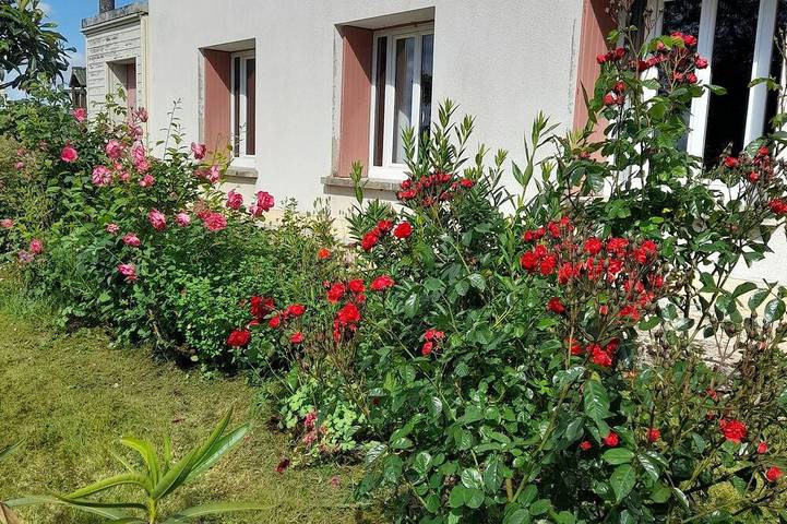 Location de vacances pour 6 personnes, avec terrasse et jardin à Fonroque