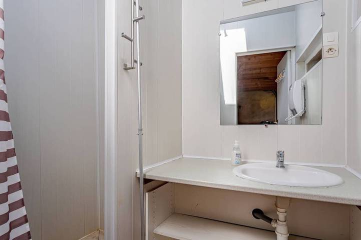 Gîte pour 4 personnes, avec jardin à Saint-Sauveur-le-Vicomte - 2