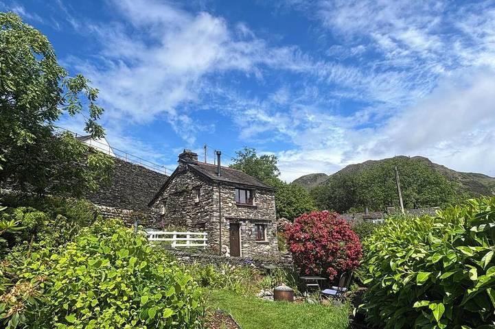 Cottage for 4 people, with Garden in Coniston