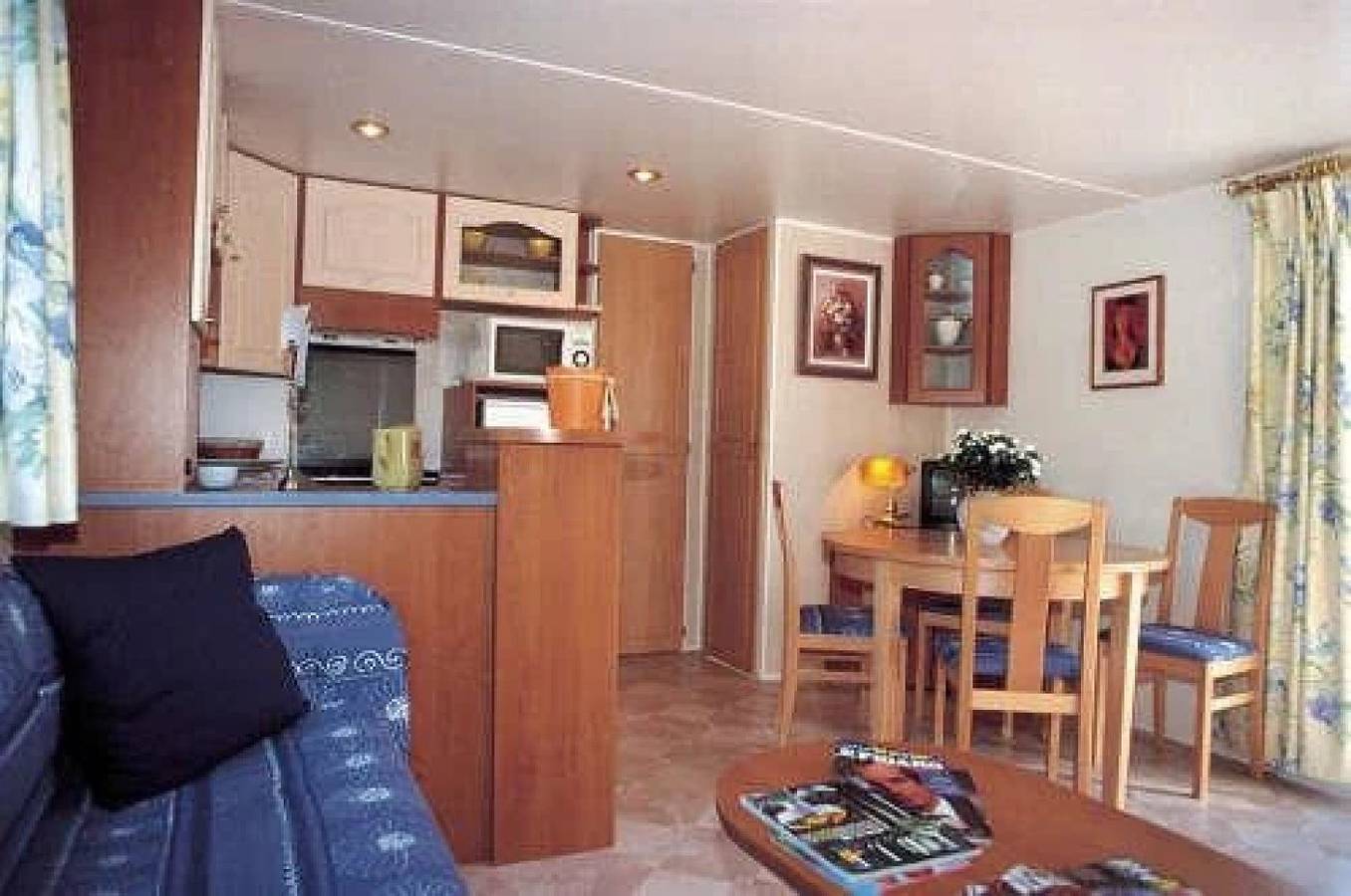 Zecamping 4* familial pataugeoire pet friendly animé in Carennac, Lot