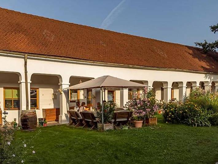 Bauernhaus für 4 Personen, mit Terrasse und Garten, kinderfreundlich in Niederösterreich