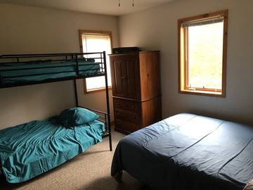 Log Cabin for 10 Guests in Marinette County, Picture 3