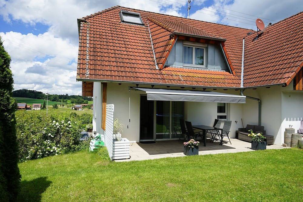 Ganze Wohnung, Ferienwohnung mit gemütlicher Terrasse im Nordschwarzwald in Oberreichenbach, Nordschwarzwald