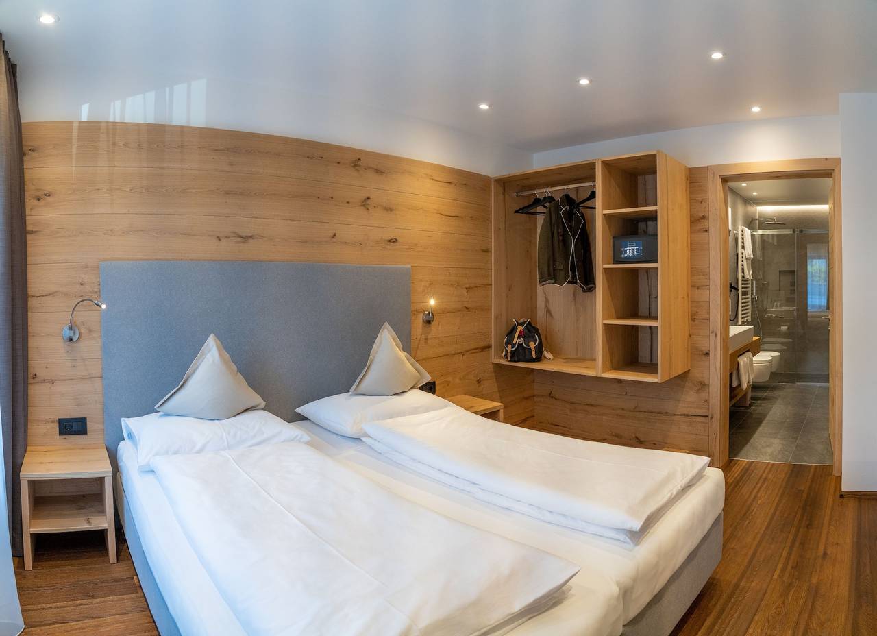 Ganze Wohnung, Brandneue Ferienwohnungen "Seceda - Montblanc" mit Wlan, Terrasse und Garten in St. Ulrich in Gröden, Dolomiti Superski